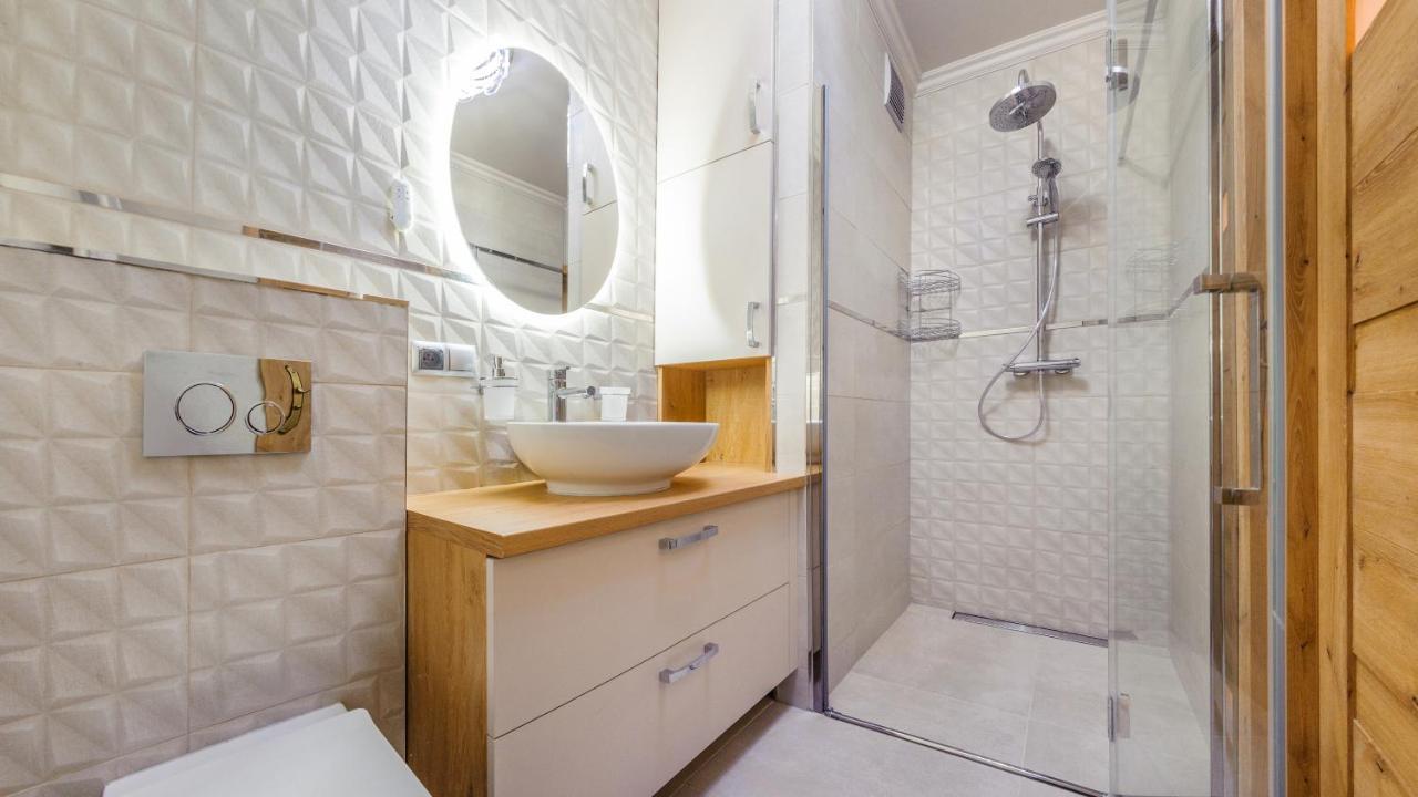 Apartament Z 1 Sypialnia Retro Deluxe 60 F Perlowa Przystan - Holiday City Колобжег Екстериор снимка